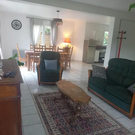 700m De La 4 Chambres, Jardin, Linge, Wifi Binic